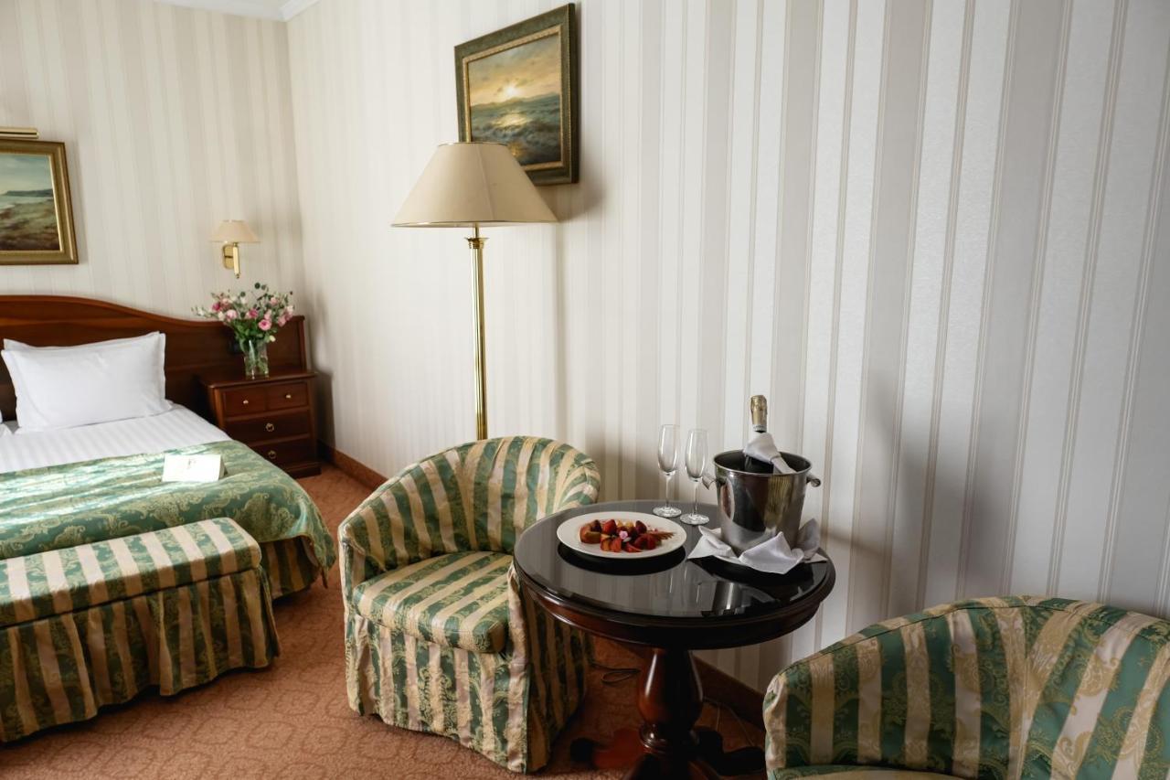 Hotel Otrada Odessa Extérieur photo